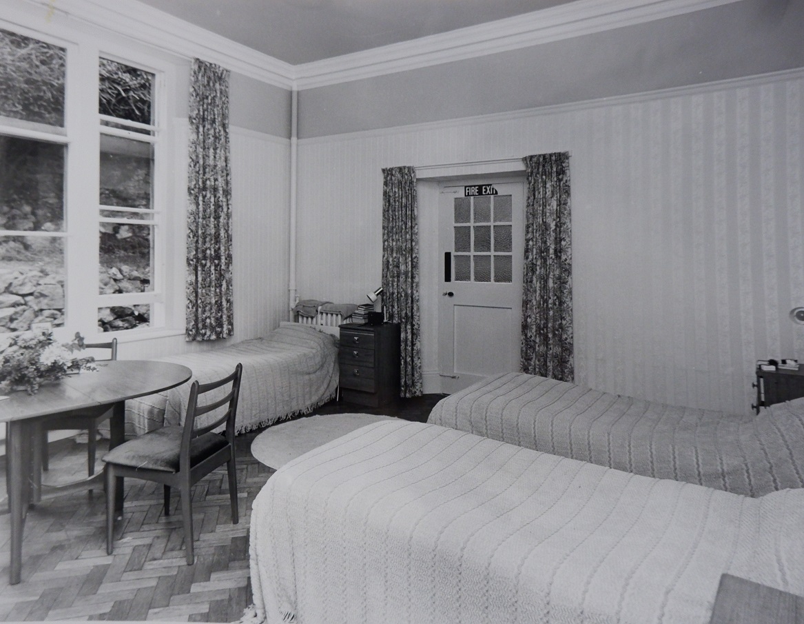 Shared bedroom at Broadway Lodge in the 1970's