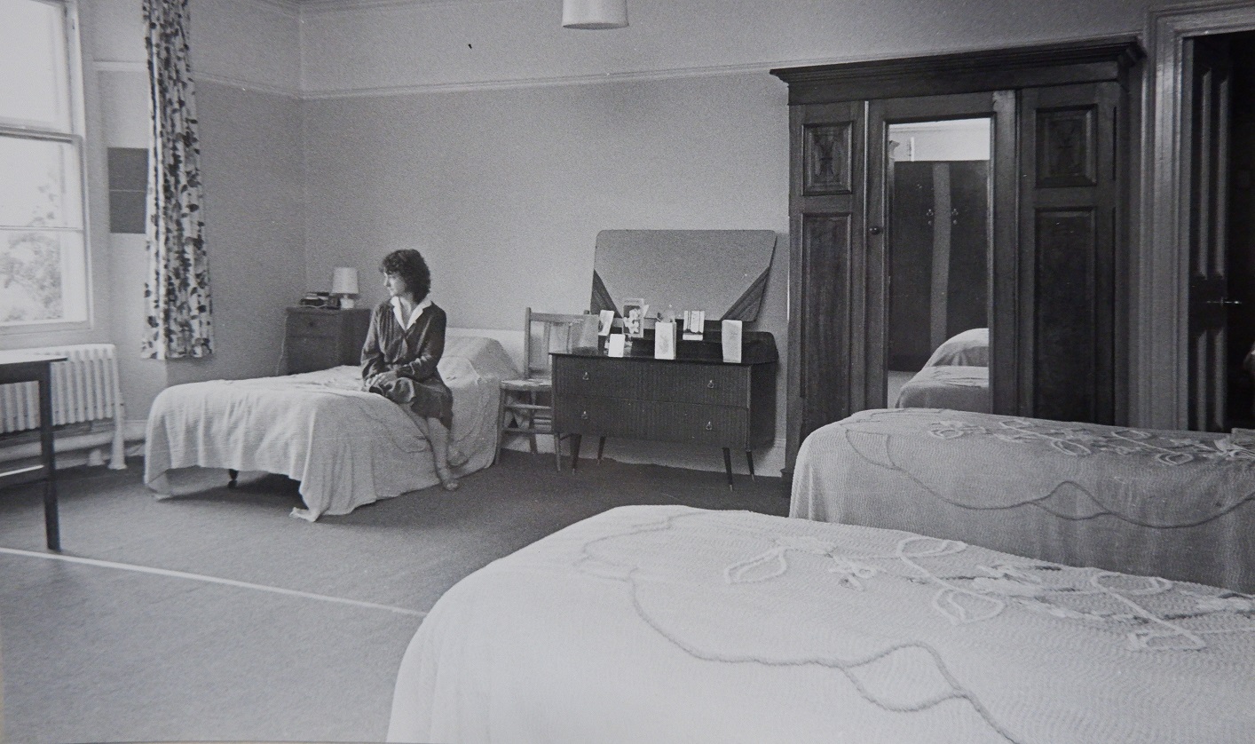 Bedroom at Broadway Lodge in the 1970's